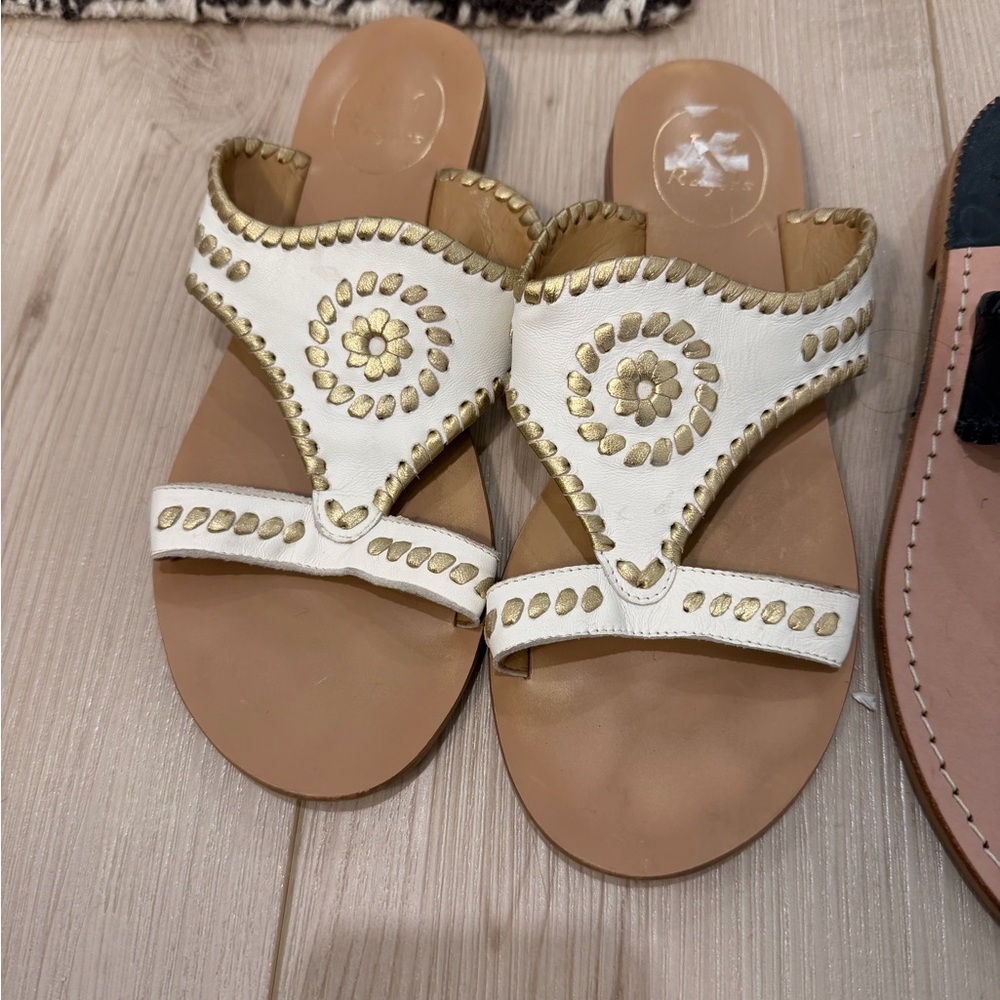 Jack Rogers Women’s White Leather Sandals with Gold Stud Accents size 7.5
